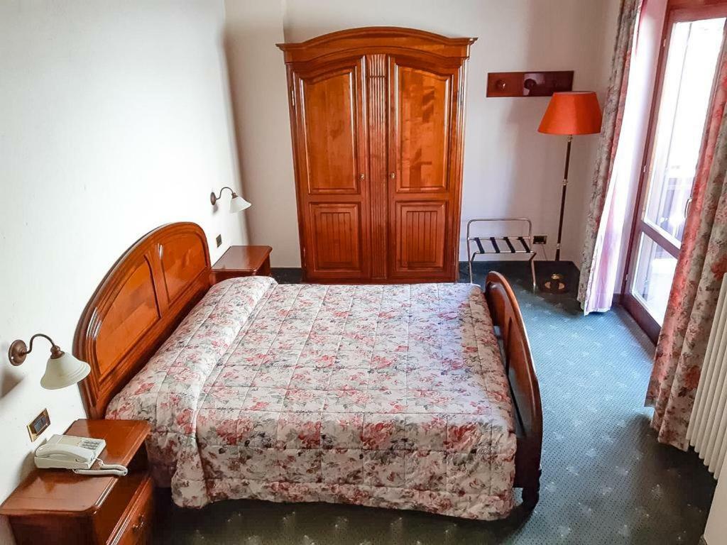 Hotel Panoramique Sarre Buitenkant foto